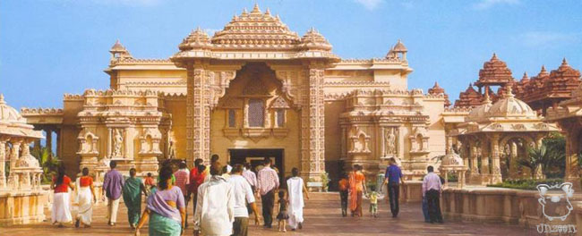 Hindu Temple ~ The World\