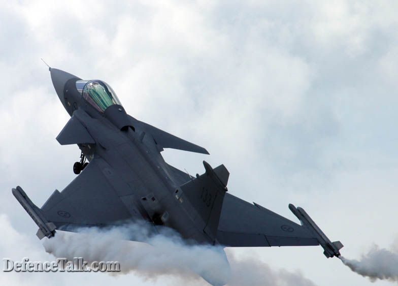 Gripen ว่าที่เครื่องบินรบแบบใหม่ของกองทัพอากาศไทย สั่งจองไปแล้ว ล๊อตแรก6ลำ ล๊อต2อีก6ลำ